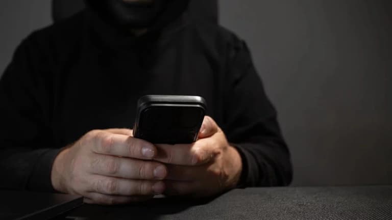 Taşkent'te kadınlardan haraç alan sahte jinekolog ortaya çıkarıldı