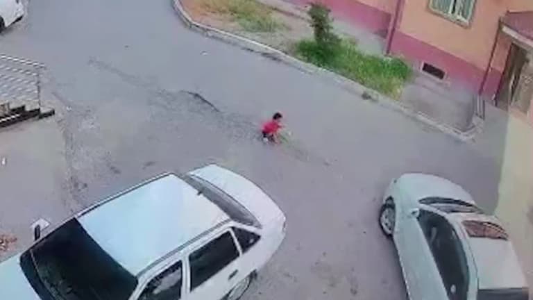 In Margilan, a Gentra Ran Over a Child and Drove Away