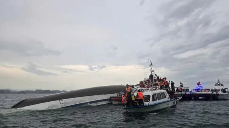Vietnam’daki gezi teknesi faciası 34 kişinin hayatına mal oldu