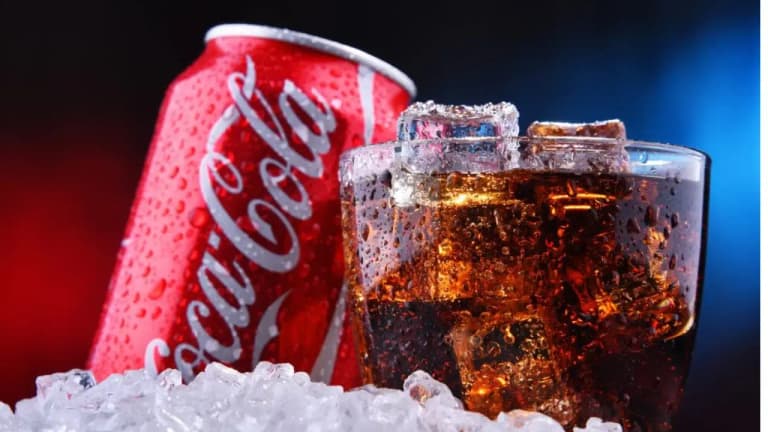 İçtiğiniz her bir kutu kola ömrünüzü 12 dakika kısaltıyor