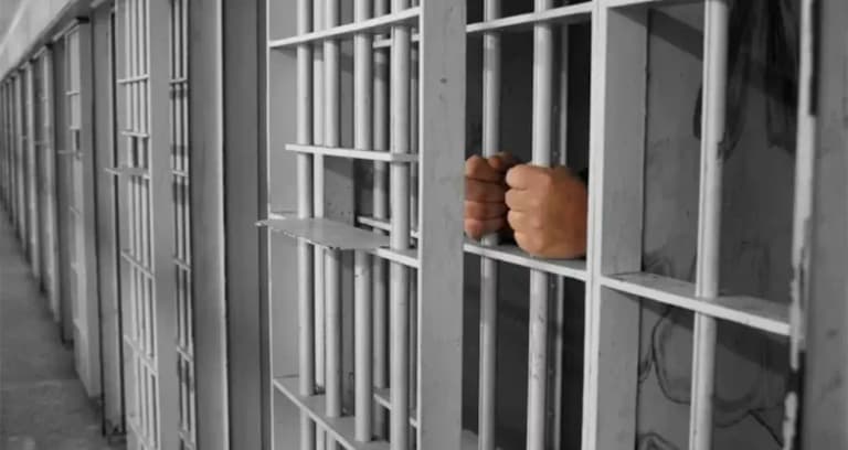 Испанияда болалар мураббийи 60 йилдан ортиқ қамоқ жазосига ҳукм қилинди