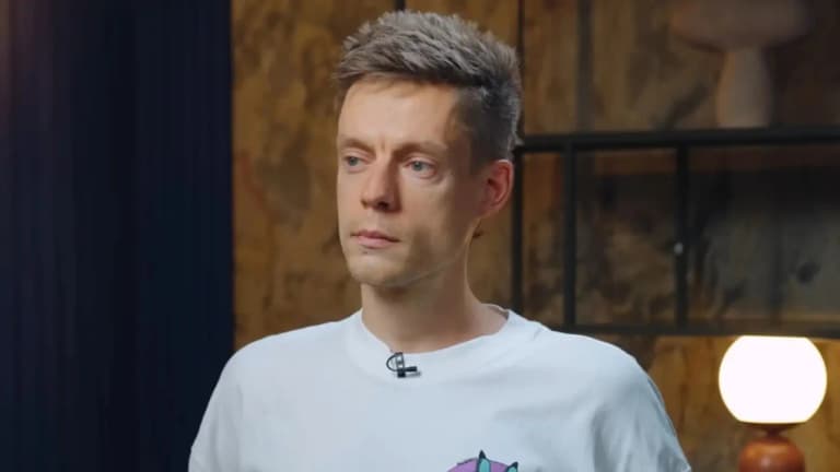 Юрий Дуд сырттай 1 жыл 10 ай колонияға сотталды