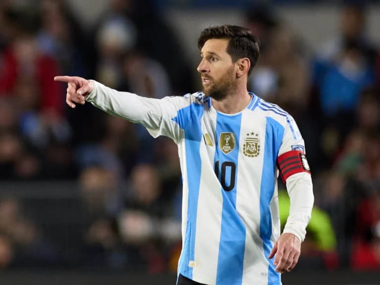 Messi faoliyatidagi 895-golini urdi
