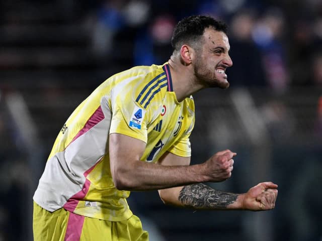 «Yuventus» va «Milan» himoyachilar almashinuvini muhokama qilmoqda
