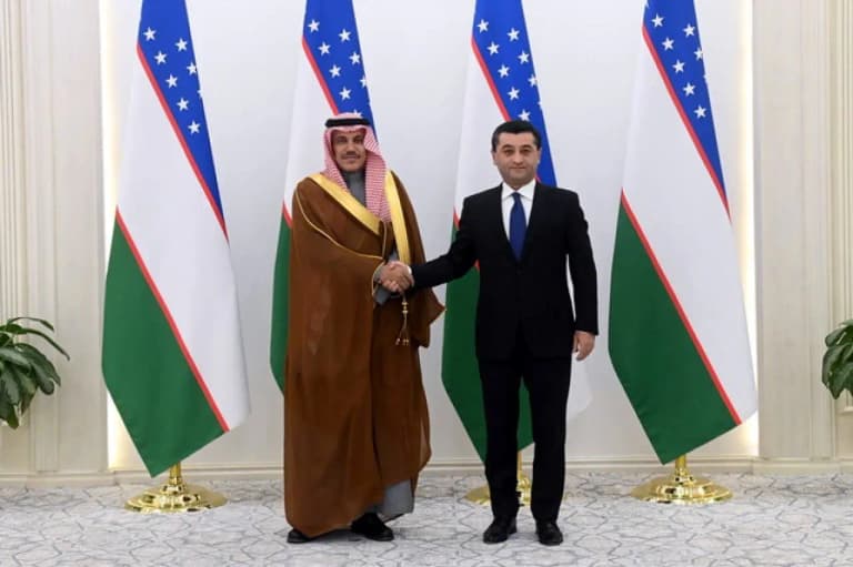 Baxtiyor Saidov, Suudi Arabistan'ın Yeni Büyükelçisinden Güven Mektuplarını Aldı