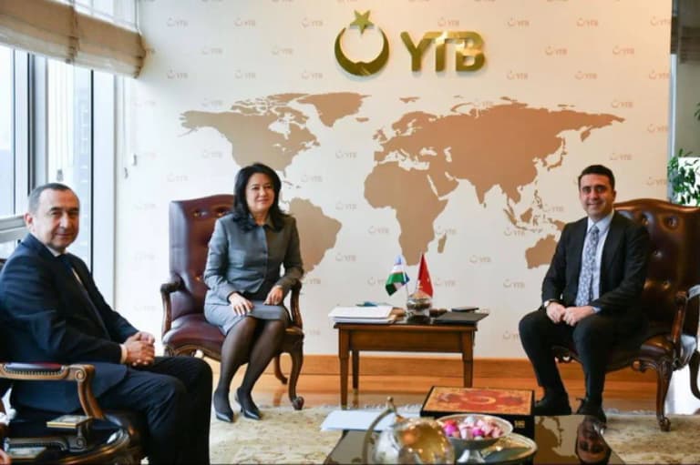 Özbekistan ve Türkiye Eğitim ve Burs İşbirliğini Genişletmeyi Görüşüyor