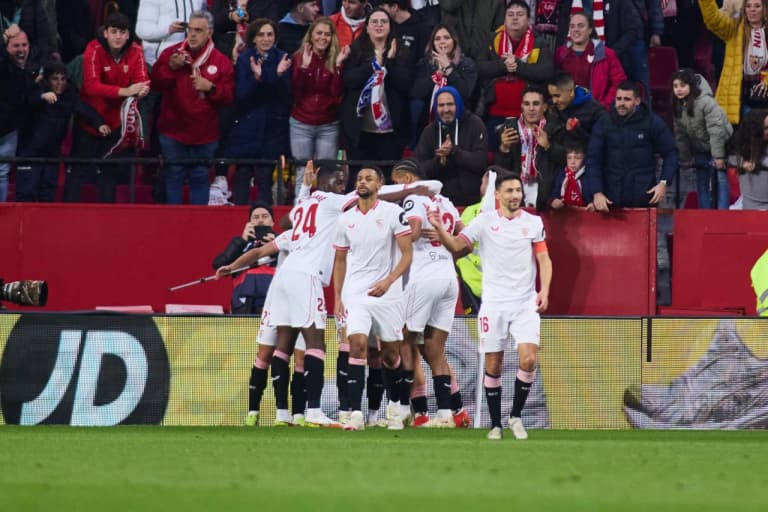 Sevilya murabbiyi Matias Almeyda yetti o'yinga diskvalifikatsiya qilindi