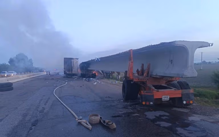 Un conducteur s'endort et provoque un terrible accident de la route à Samarcande