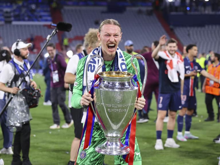 Matvey Safonov Şampiyonlar Ligi'nde tarihi bir başarıya imza attı