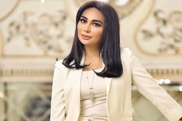 Munisa Rizayeva жанкүйерлерінің ықыласына бөленіп, толқып қалды (видео)