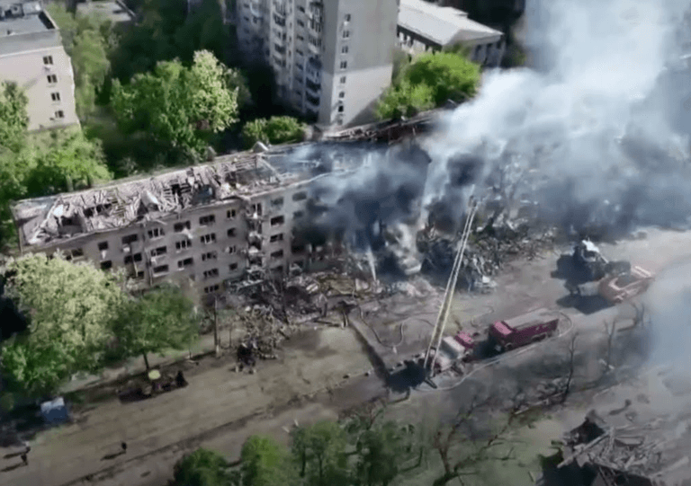 Rusya, Kiev'i «Oreshnik» ve dehşet saçan füzelerle vurdu