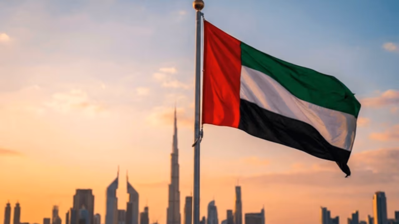 Les Émirats arabes unis condamnent les attaques iraniennes contre le Koweït