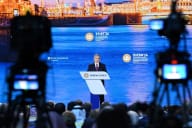 Шавкат Мирзиёев Петербург иқтисодий форумида тарихий нутқ сўзлади