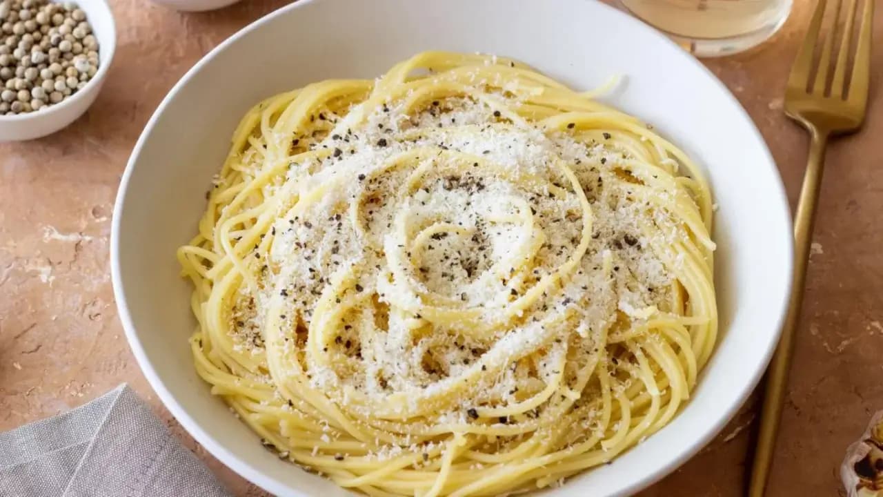 Italians angry over “Cacio e Pepe” recipe