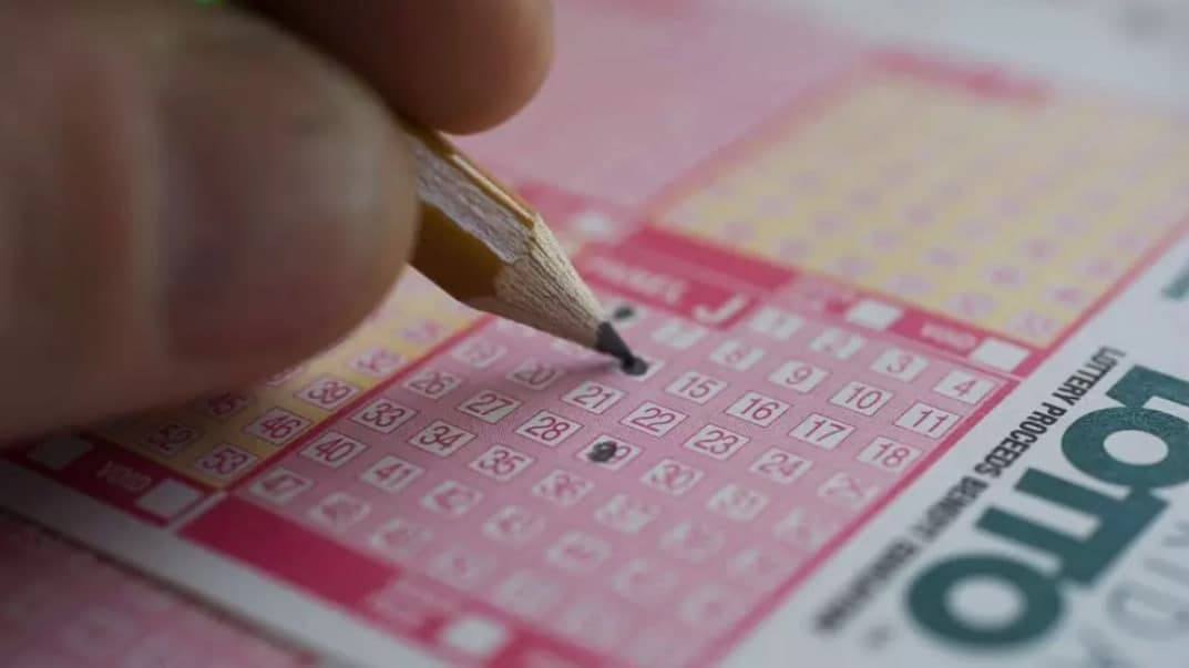 Tailandlik erkak ChatGPT yordamida lotereyada pul mukofotini yutib oldi