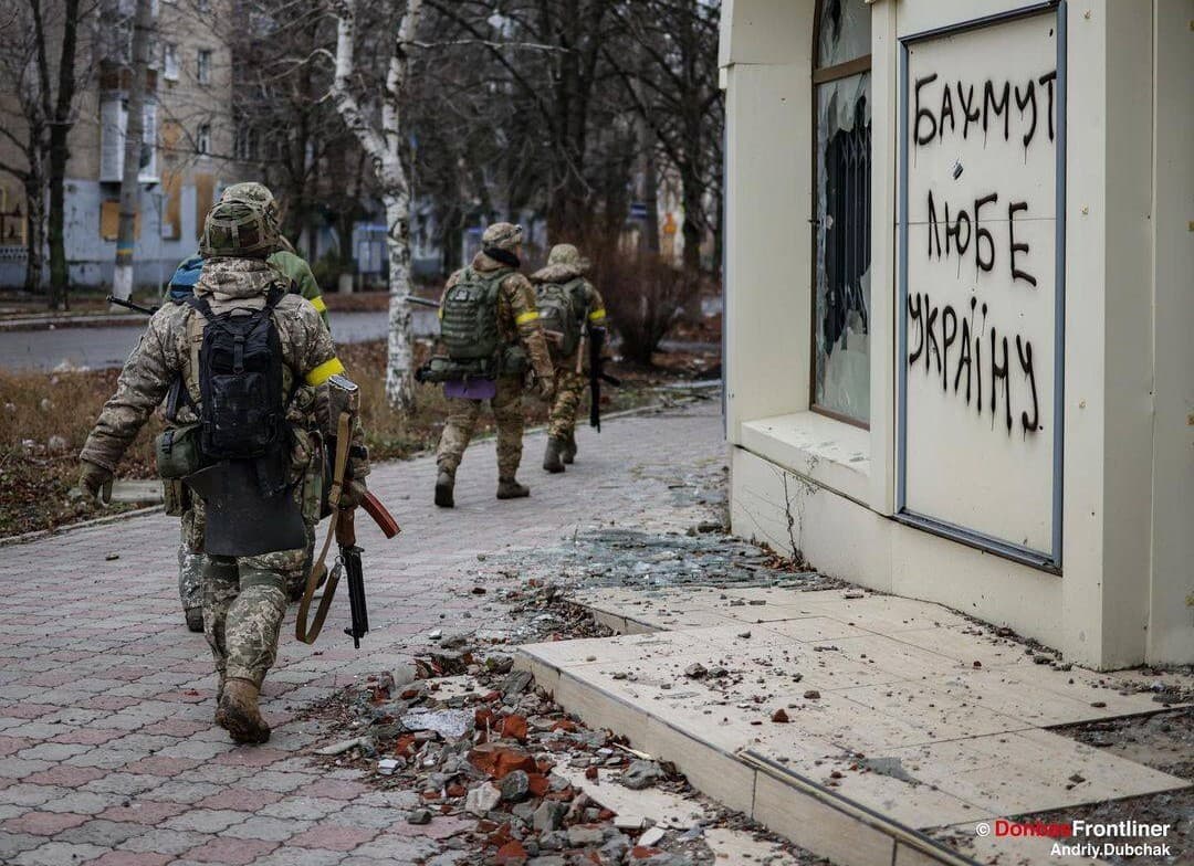 Baxmutdagi vaziyat: Ukraina kuchlari oldinga siljiyotgani ma’lum qilindi
