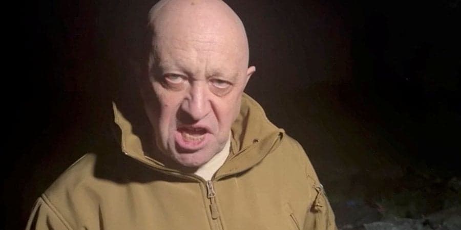 «Shoygu, Gerasimov, ***, o‘q-dorilar qani?» – Prigojin jasadlar fonida Rossiya harbiy qo‘mondonligini haqorat qildi