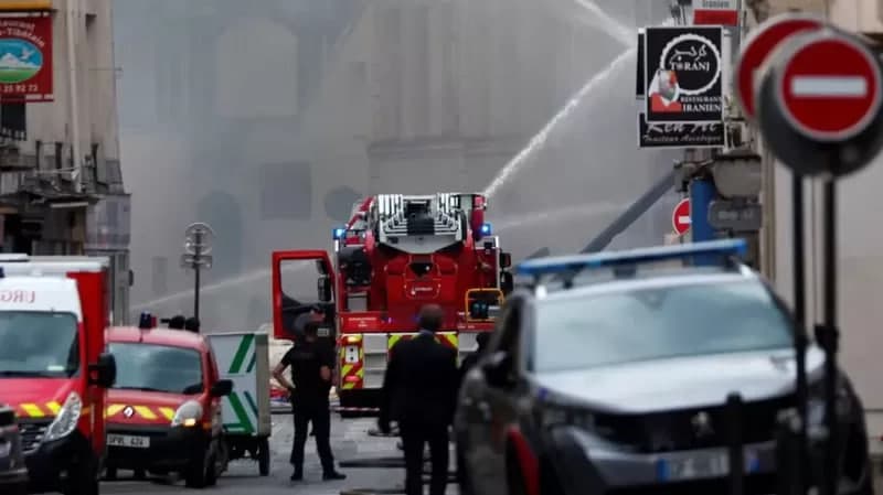 Parijning tarixiy markazida portlash tufayli uy quladi