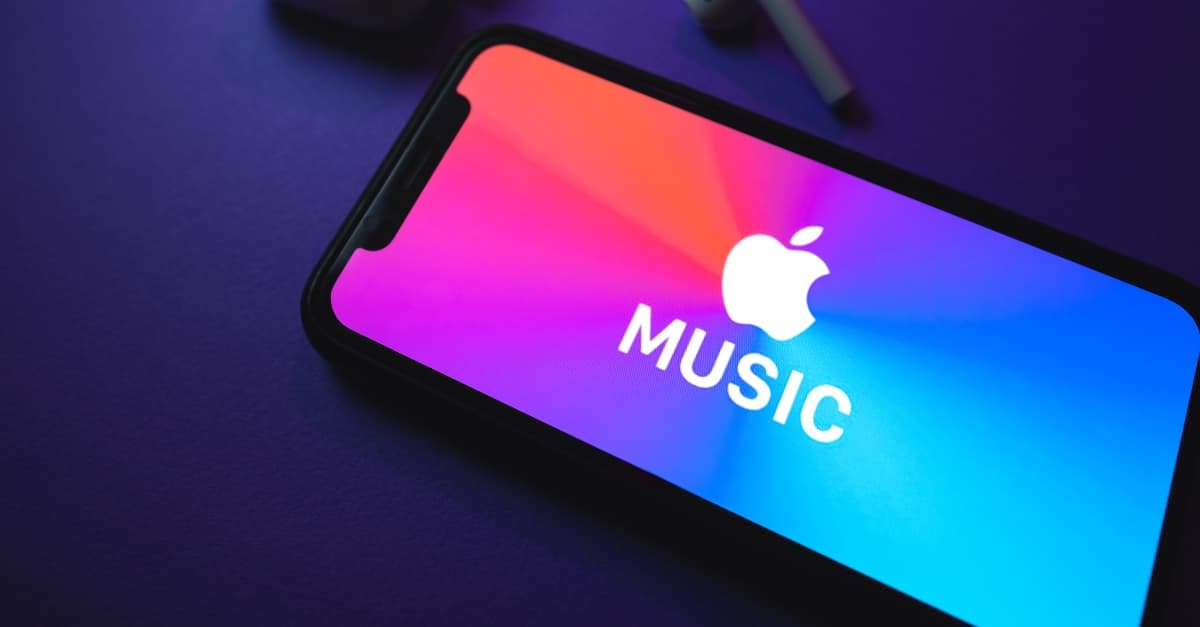 Apple kompaniyasining yangi operatsion tizimida maxfiy ijtimoiy tarmoq topildi