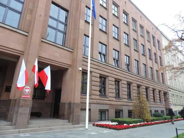 Putinning so‘zlaridan keyin Rossiya elchisi Polsha TIVga chaqiriladi