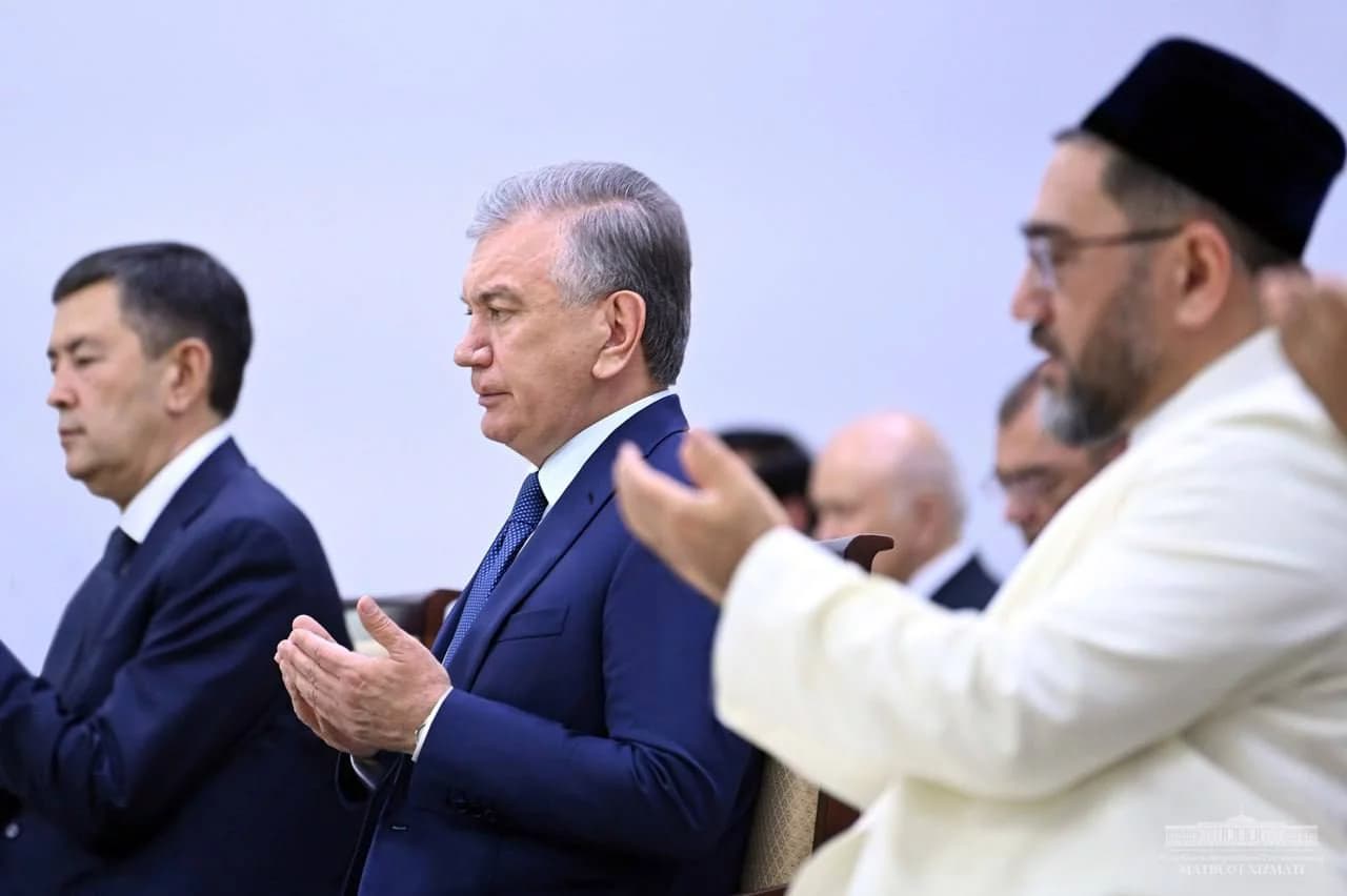 Shavkat Mirziyoyev yangitdan qurilayotgan Imom Buxoriy majmuasini ziyorat qildi