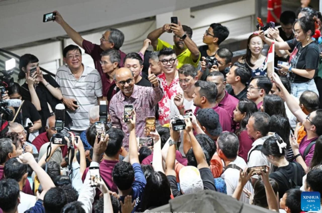 Singapurda yangi prezident saylandi