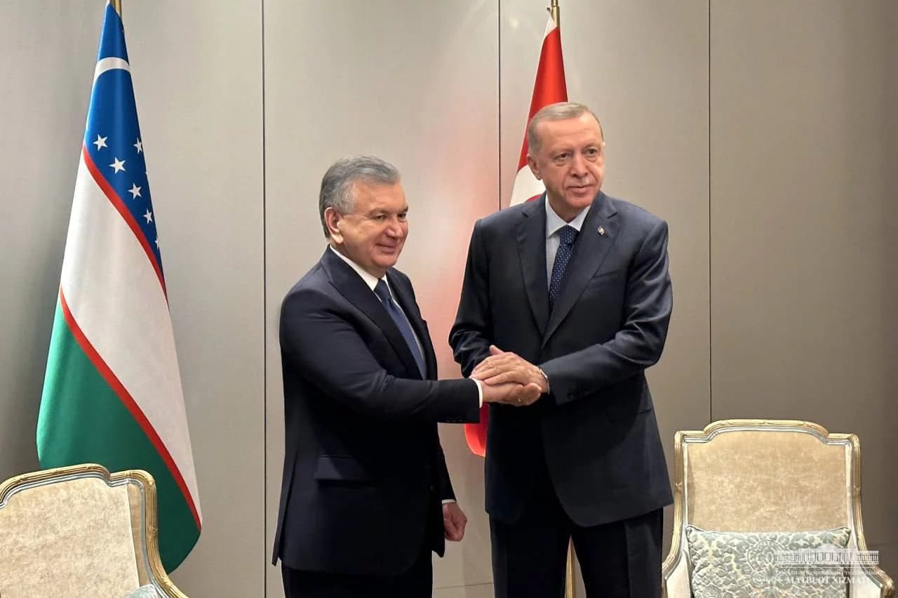 Shavkat Mirziyoyev Turkiya prezidenti va xalqini bayram bilan tabrikladi