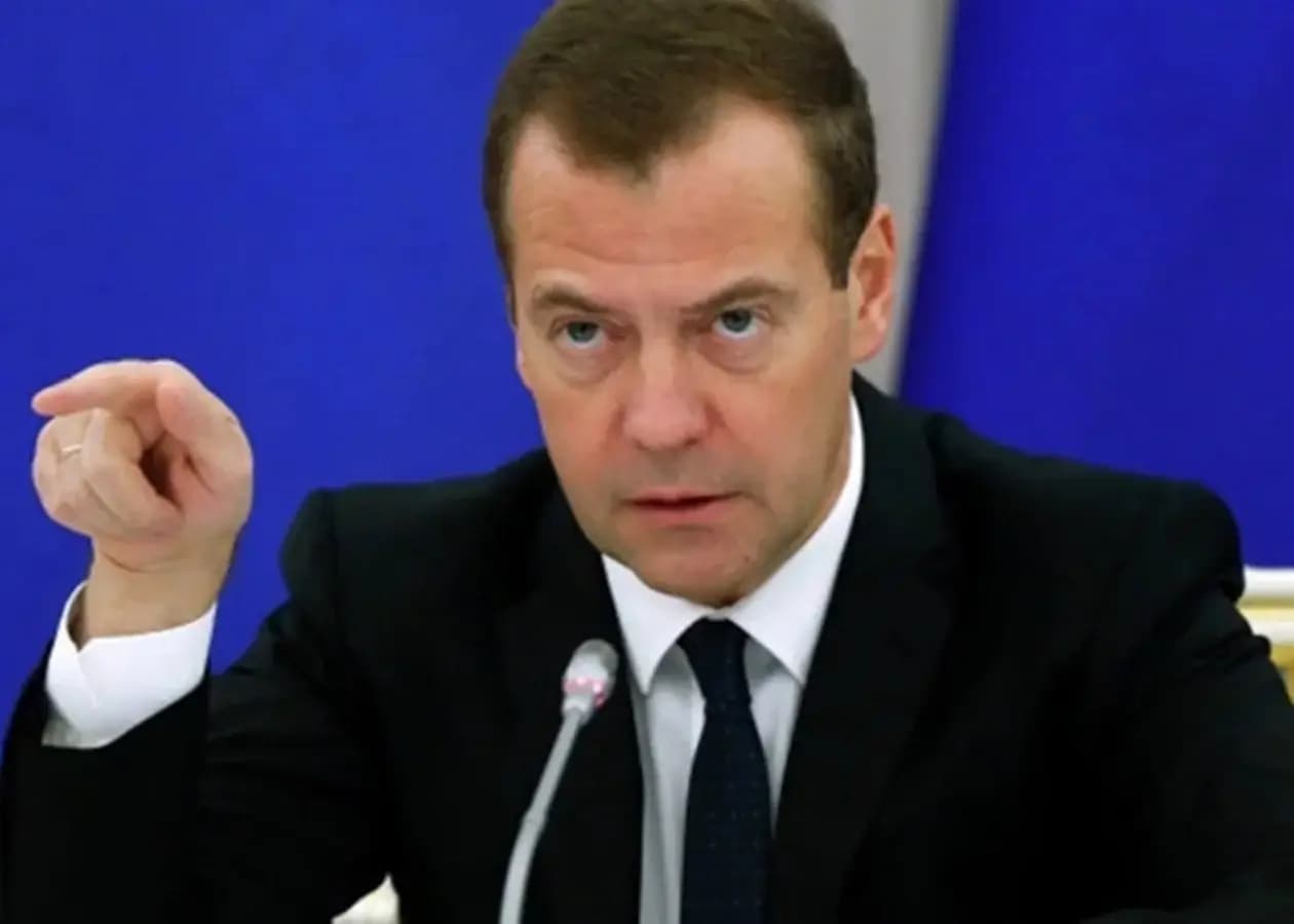 Medvedev Yevropani bosib olish bilan yana bir bor tahdid qildi
