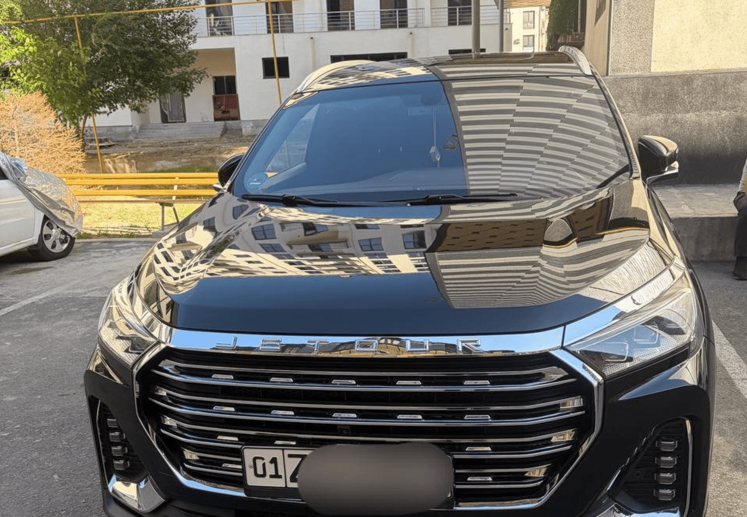 Qarzdorlikni undirish maqsadida “Jetour x90 plus” avtomobili xatlandi