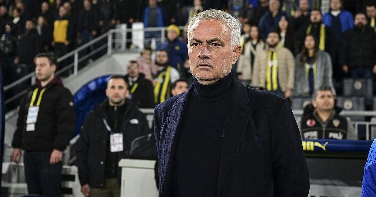 Mourino "Real" bilan uch yillik shartnoma imzoladi