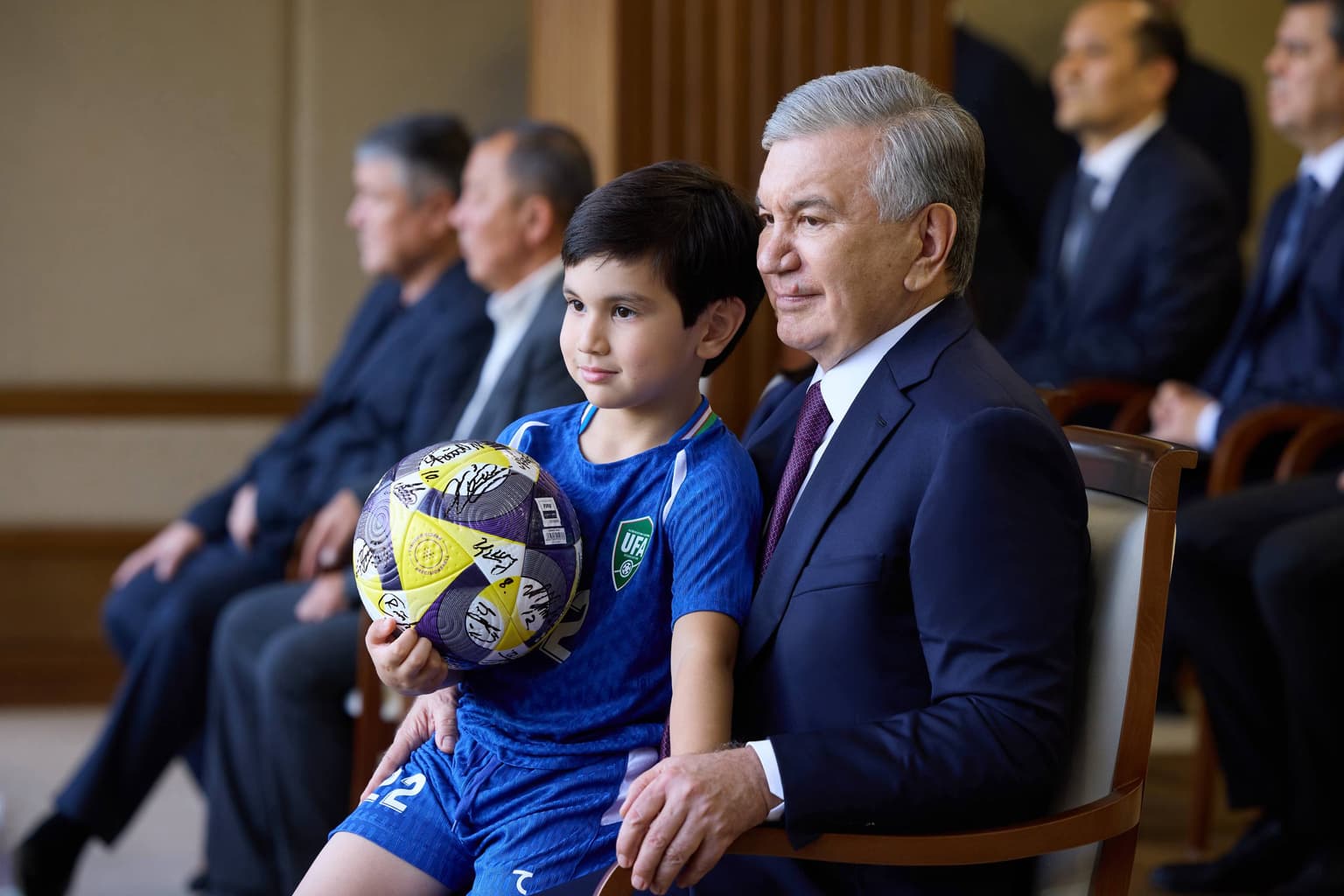 Saida Mirziyoyeva wishes the national football team good luck
