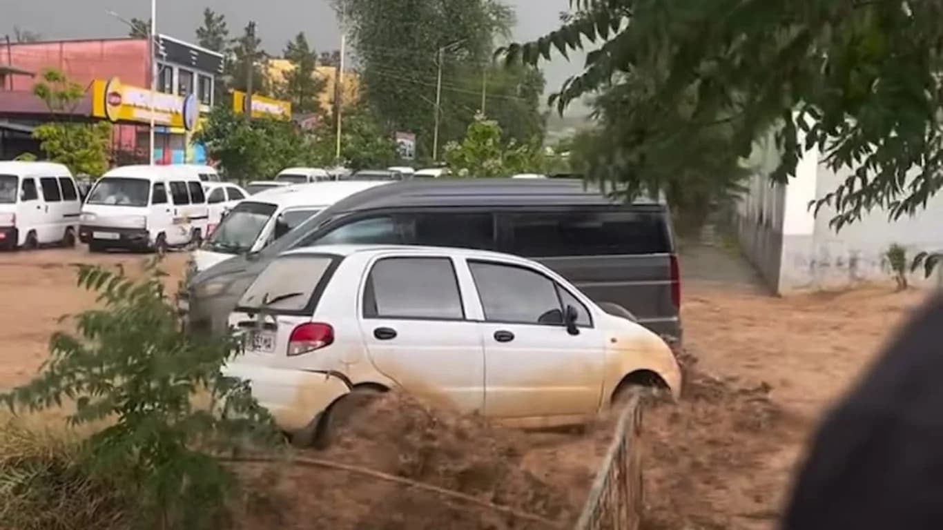 Flash floods hit Kashkadarya after heavy rain
