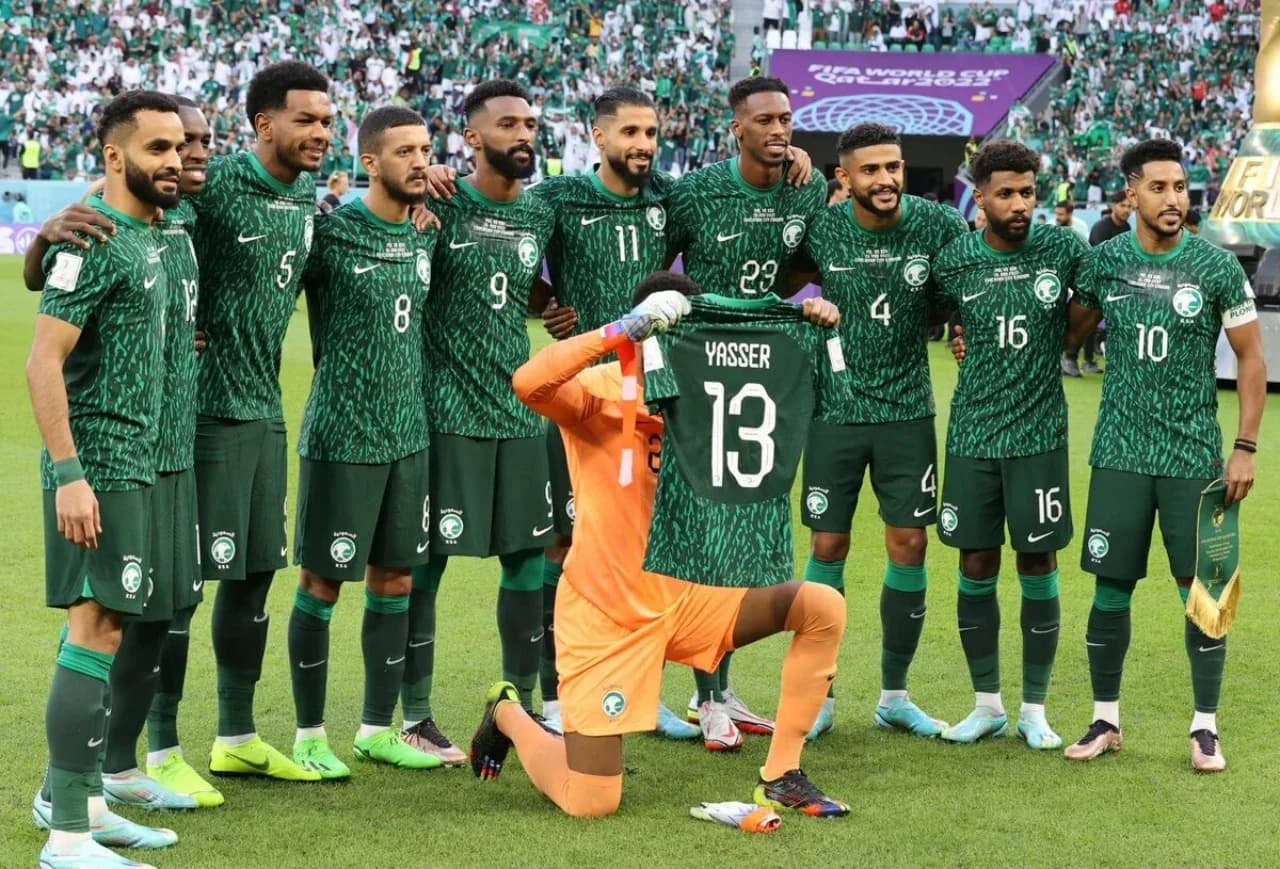 Famous Saudi footballer's passport stolen: missed training camp