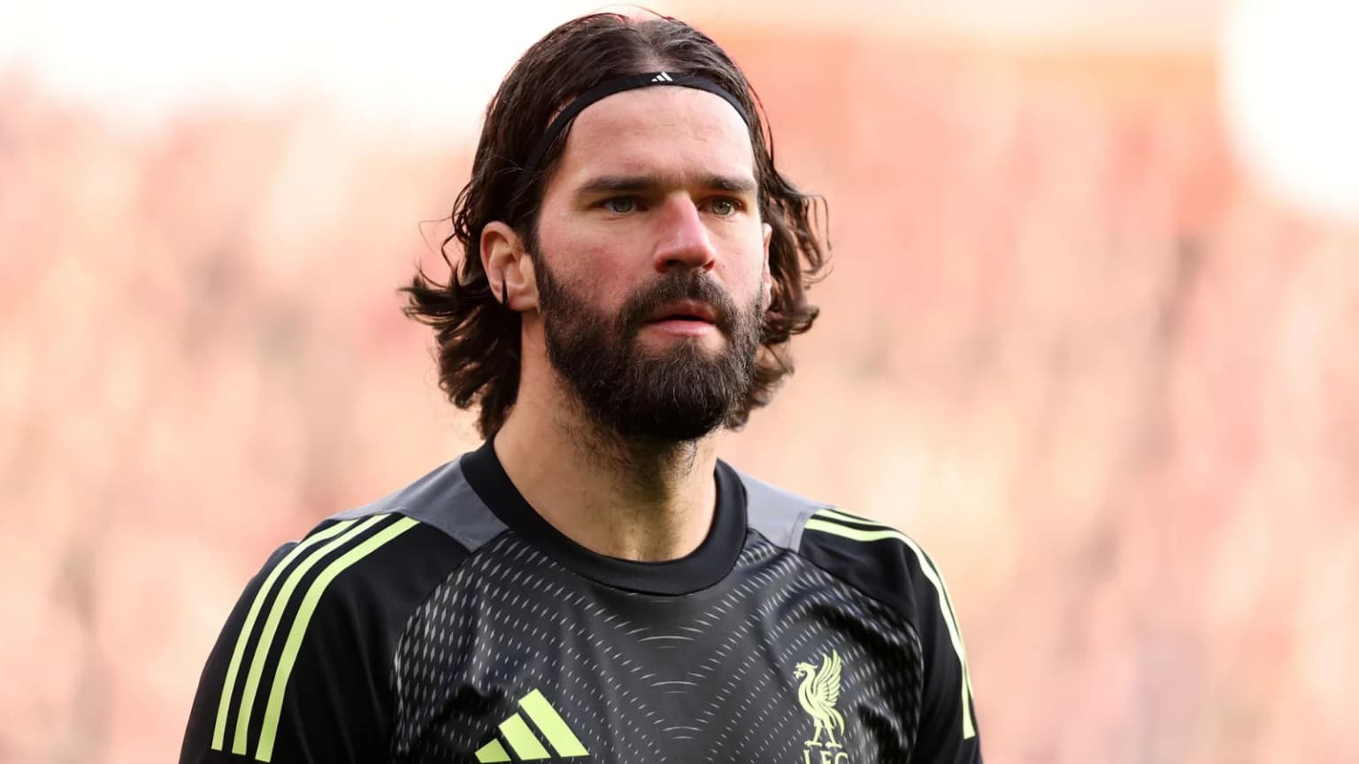 Alisson Liverpulni tark etadimi: Jon Arne Riise kutilmagan ogohlantirish bilan chiqdi