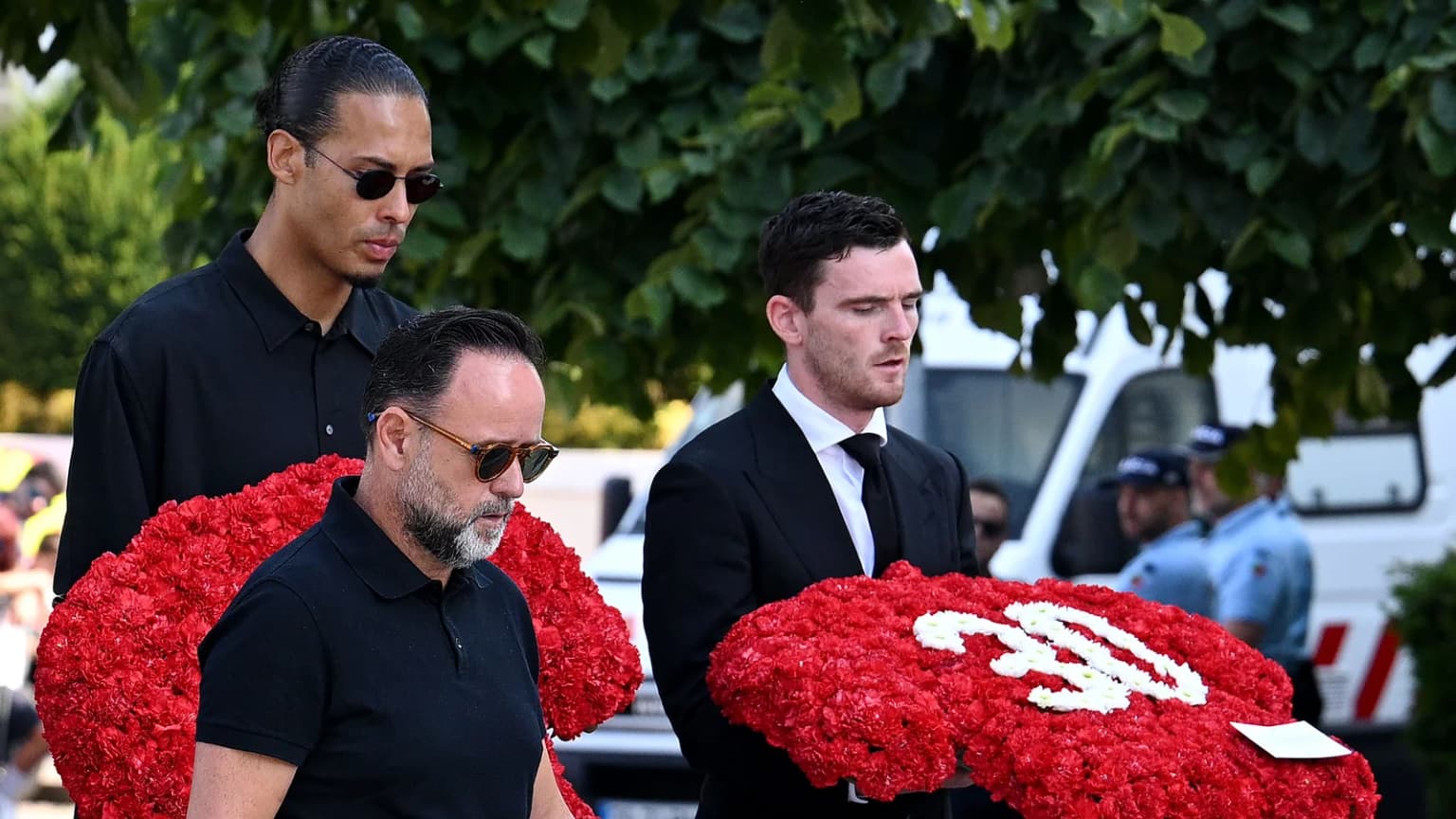 Andy Robertson Diogo Jota vafotidan keyingi ogʻir damlar haqida gapirdi