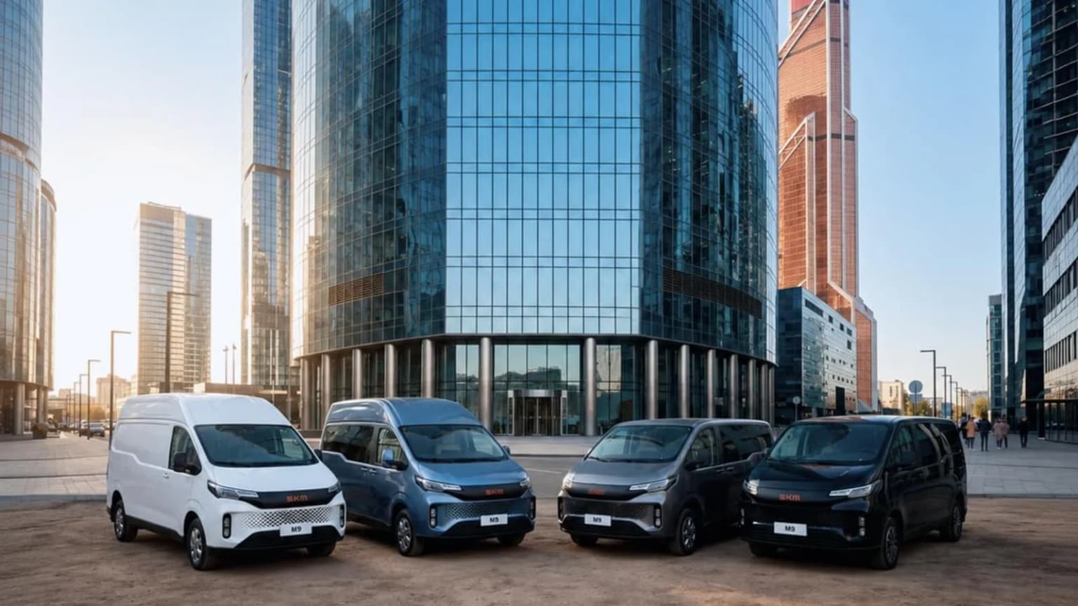 AvtoVAZ 9 pogʻonali avtomat uzatmali SKM M9 minivenini taqdim etdi