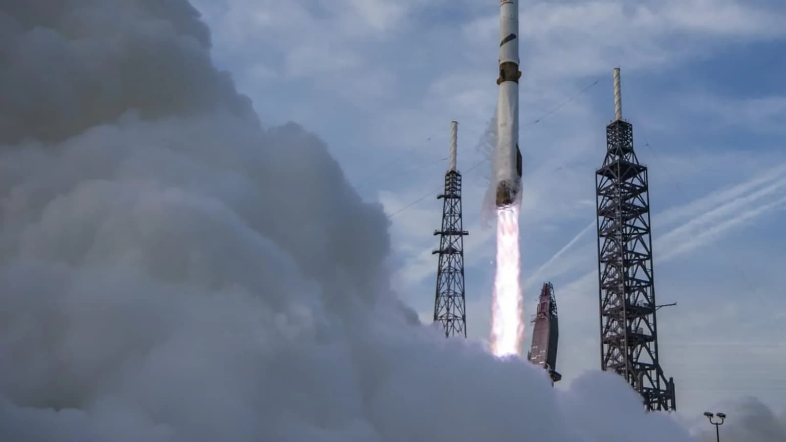 Blue Origin суриштирувни якунлади ва New Glenn парвозларига рухсат олди