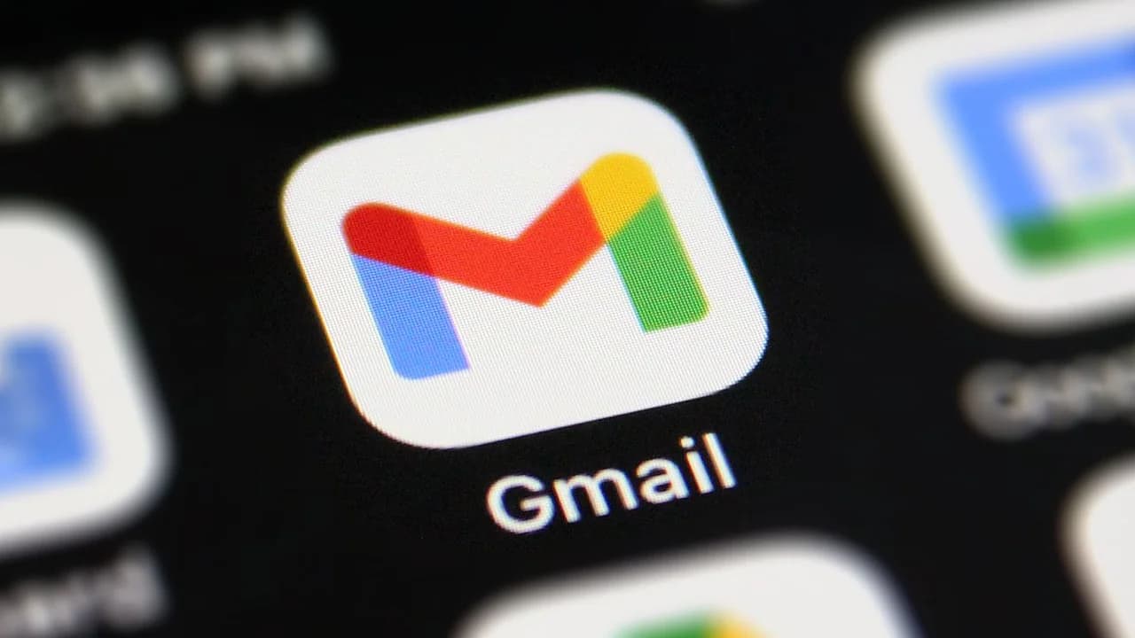 Gmail can now communicate using artificial intelligence