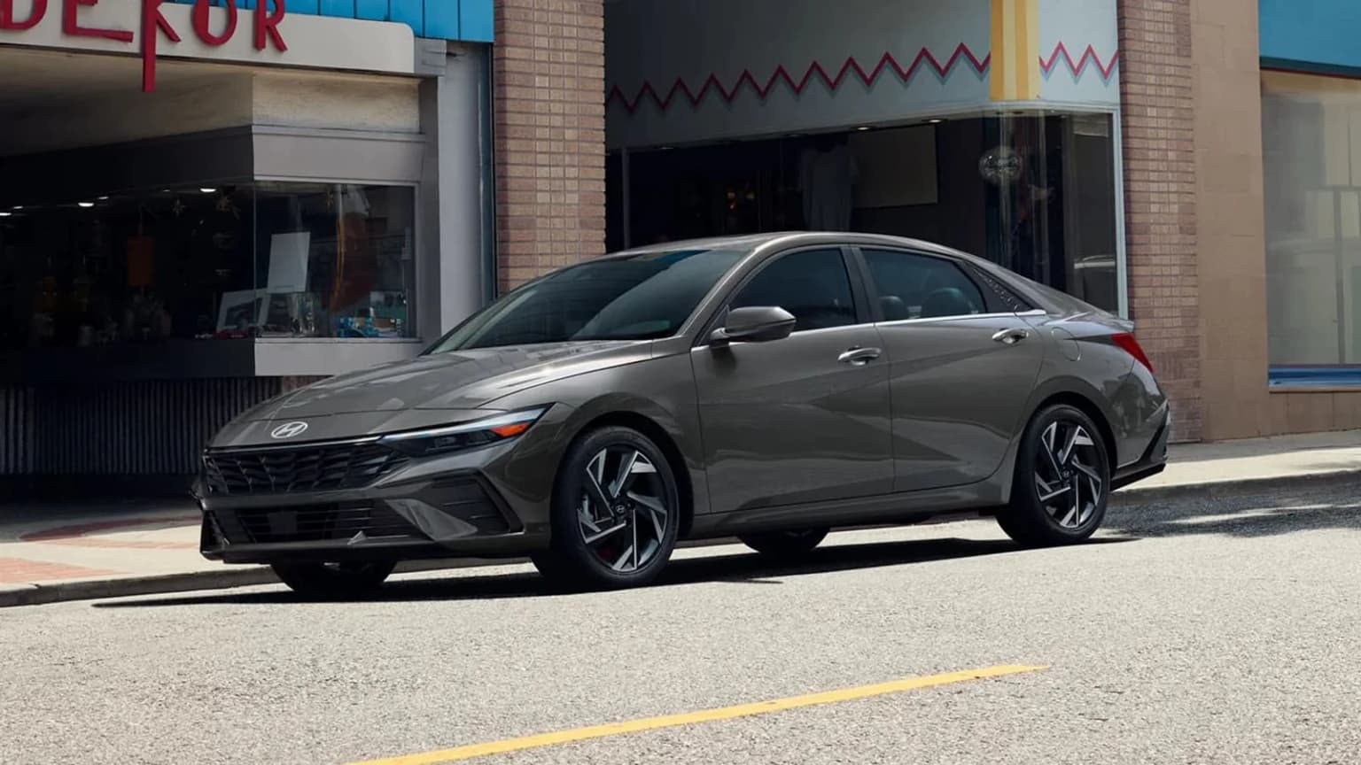 Риск возгорания у Hyundai Elantra Hybrid: около 55 тысяч автомобилей отзываются