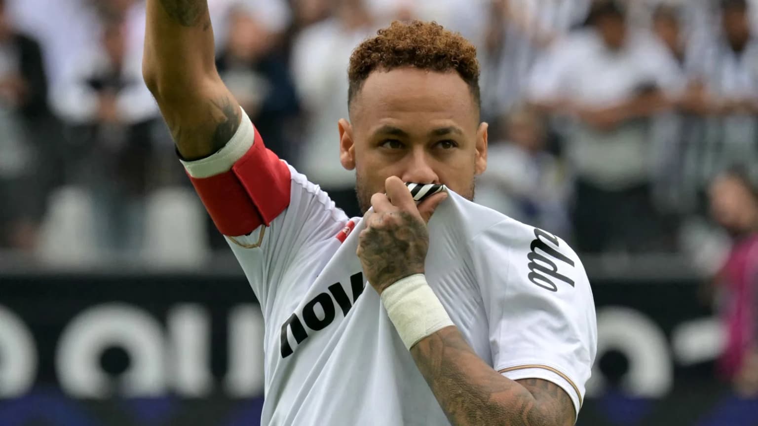 Neymar Braziliya terma jamoasiga qaytganidan soʻng tuni bilan yigʻlab chiqdi