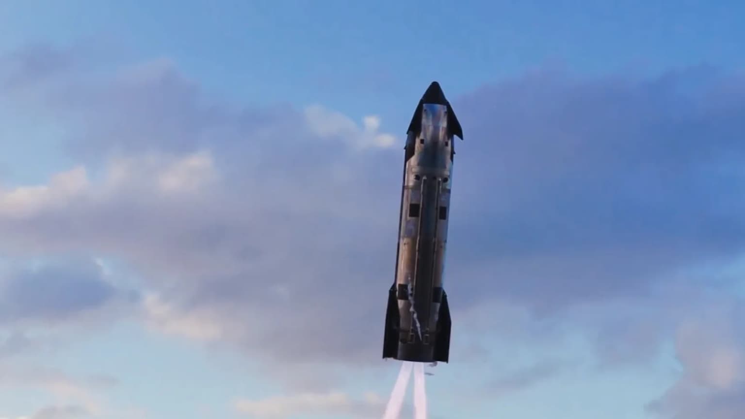 Starship приводнился на одном двигателе: SpaceX представила новое видео