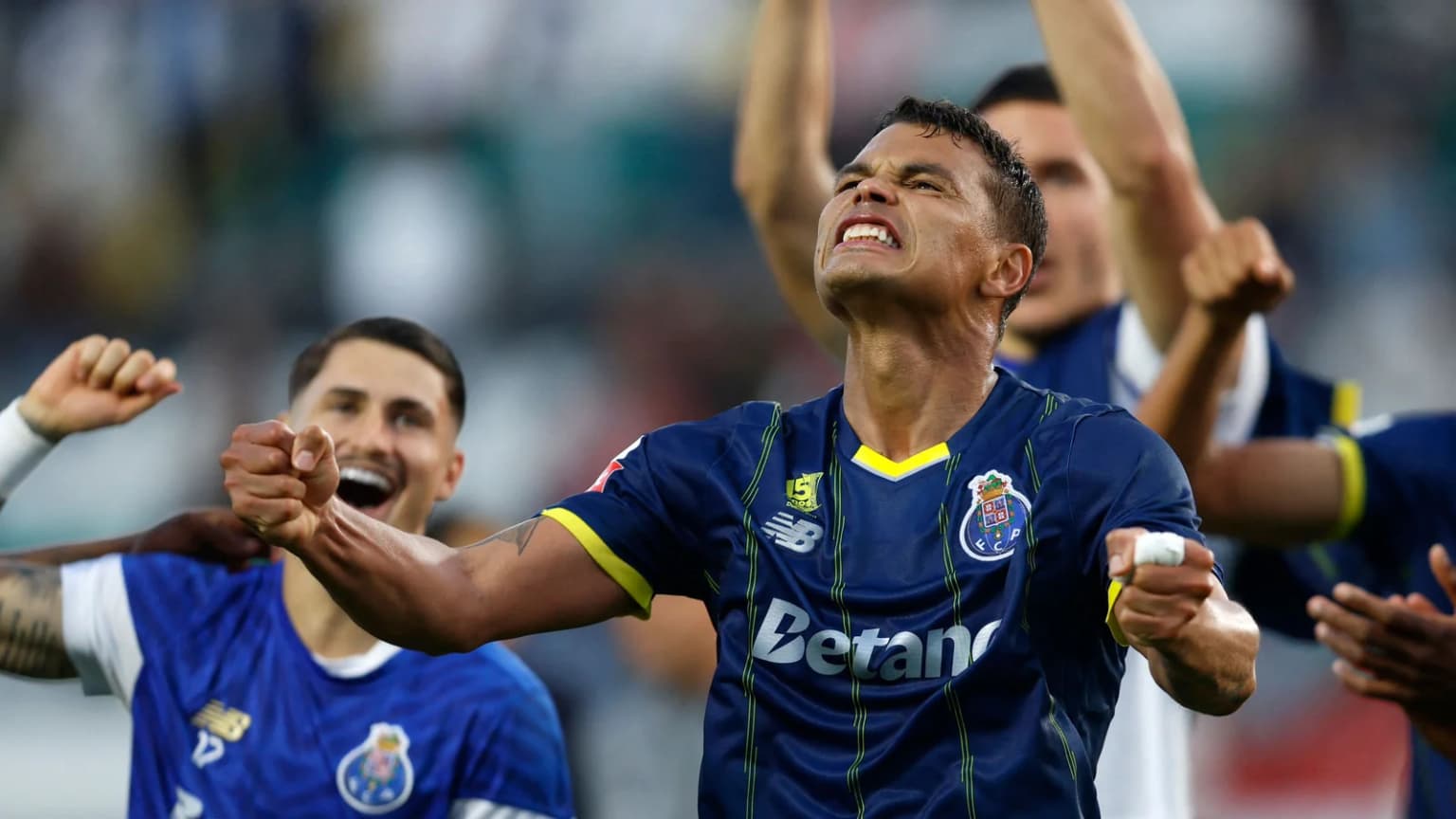 Thiago Silva kutilmaganda Milan jamoasiga qaytishi mumkin