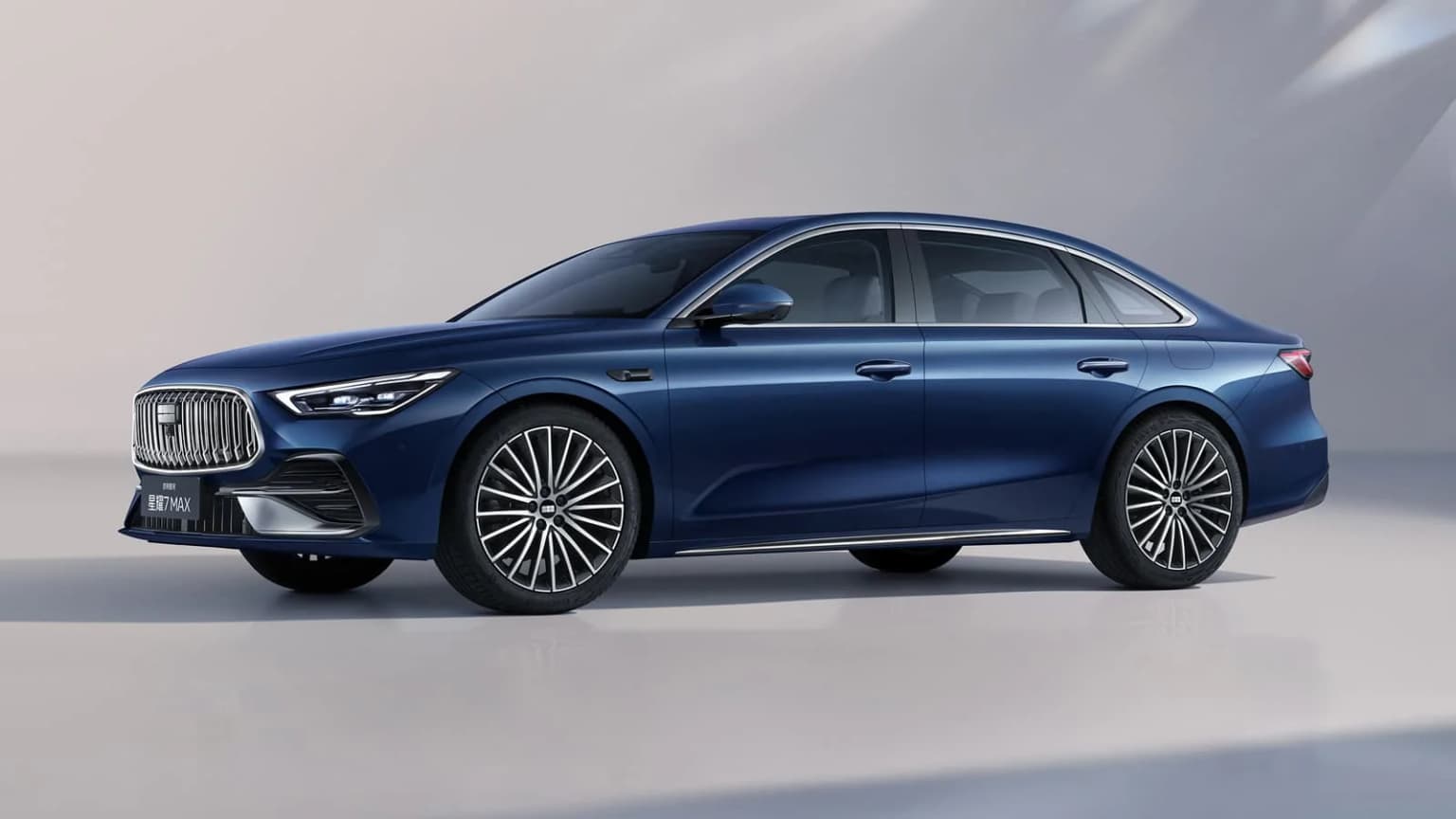 Дешевле и мощнее Toyota Camry: Geely Galaxy Star 7 Max взорвал рынок