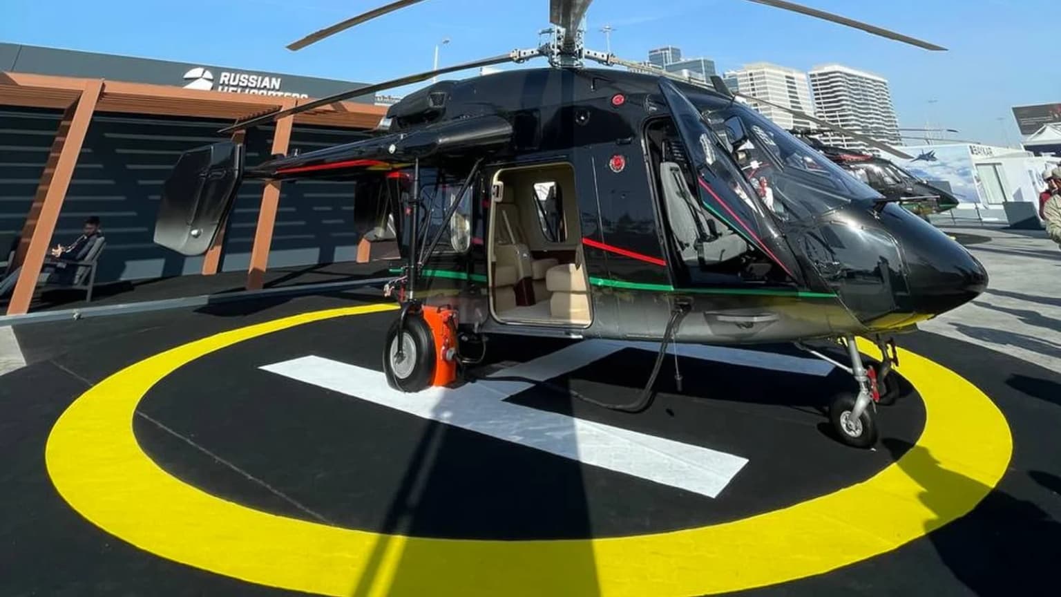Без иностранных комплектующих: вертолет Ka-226T впервые поднялся в воздух