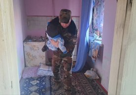 3 children were rescued from a burning house in Syrdarya (photo) фото