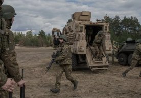 Ukraina qarshi hujumning ilk haftalarida harbiy texnikaning 20 foizini yo‘qotdi фото