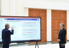 Шавкат Мирзиёев гидроэнергетика тармоғидаги режалар тақдимоти билан танишди фото