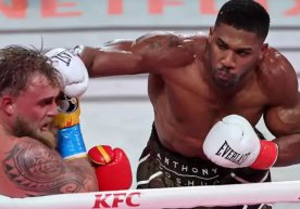 АҚШнинг Майами шаҳрида бокс мухлислари учун ҳақиқий