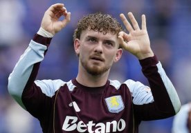 Ярим ҳимоячи Ҳарви Эллиотт ижара муддатидан олдин