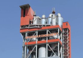 Foto: Sputnik O‘zbekistonning “Ohangaronsement” zavodi